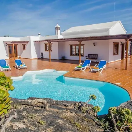 Casa Lola Lanzarote Piscina Climatizada Y Wifi Free *