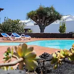 Casa Lola Lanzarote Piscina Climatizada Y Wifi Free Willa *
